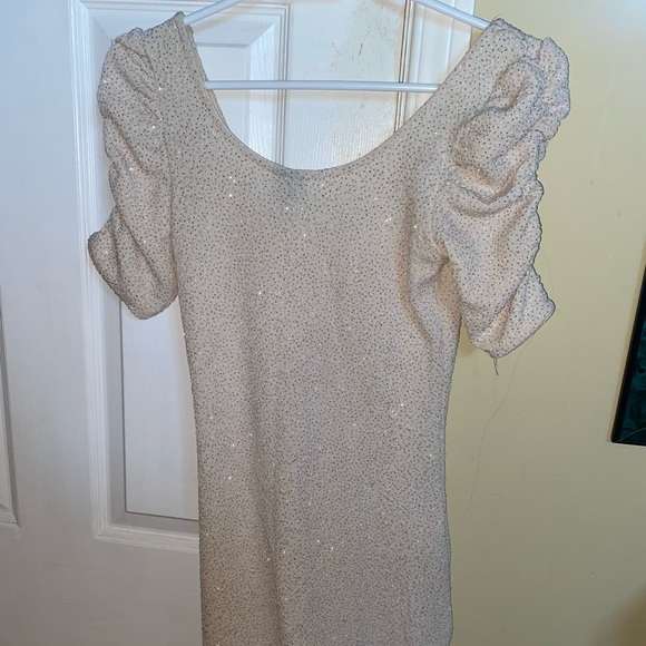 H&M sparkly beige mini dress - Picture 2 of 3